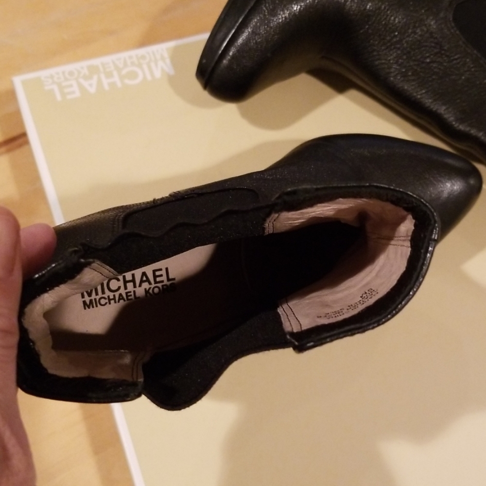 Boots - Picture 5 of 8